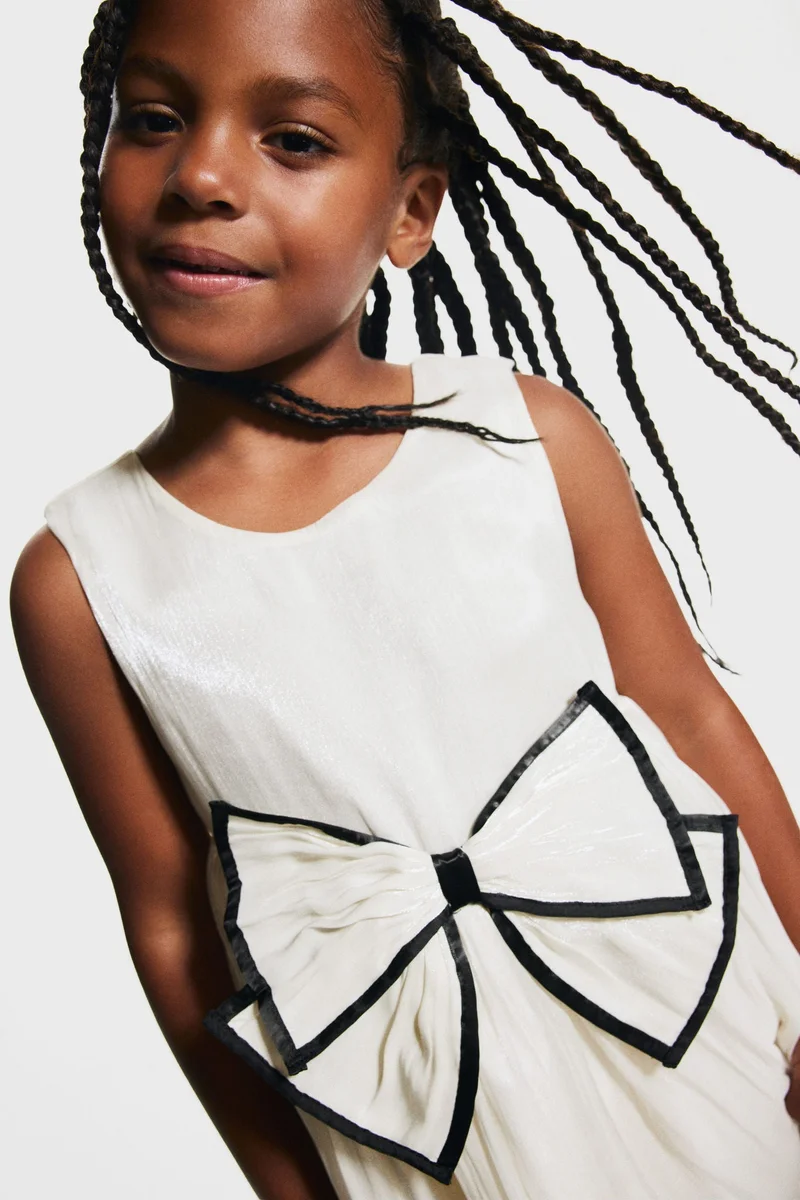 اتش اند ام فستان أورغانزا بربطة فيونكة