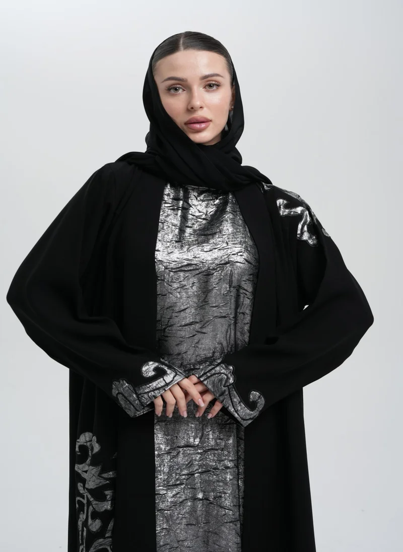 Meem by Mariyah Applique abaya with inner