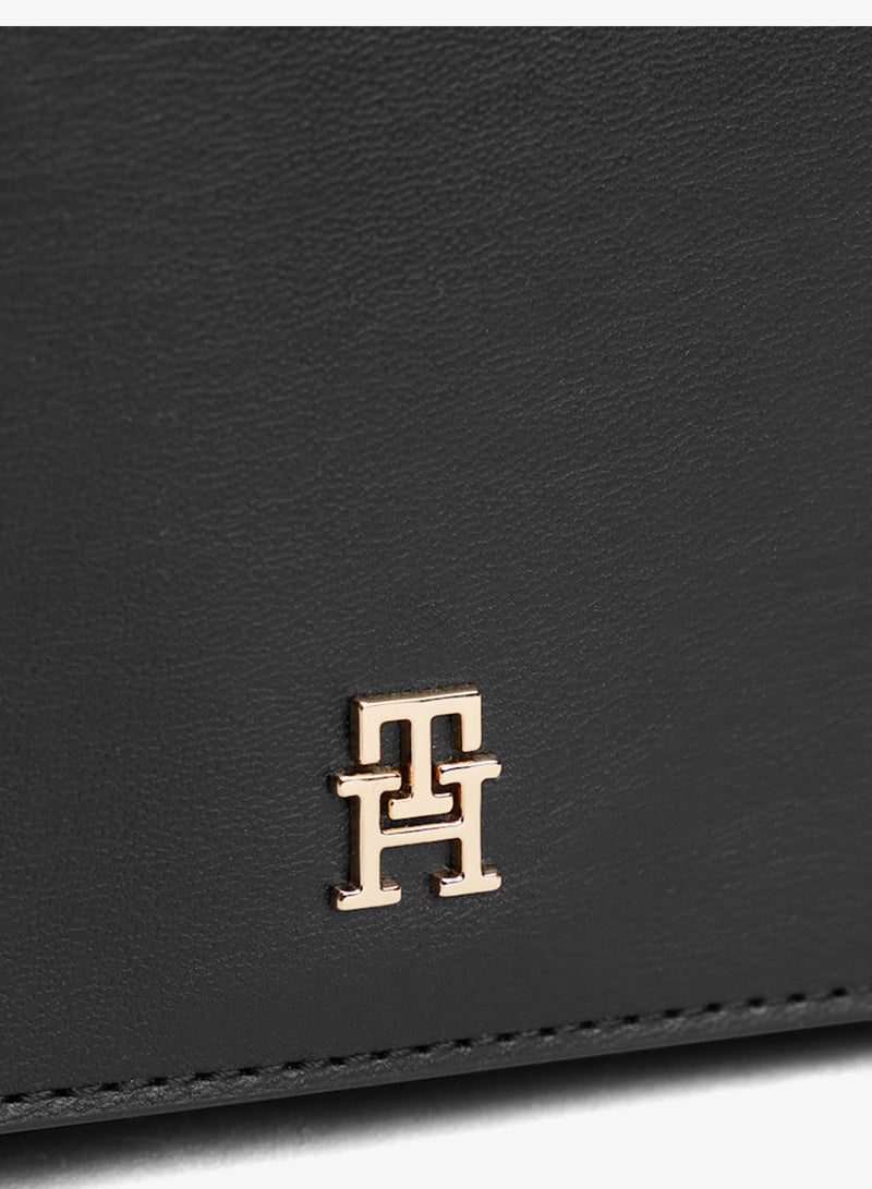 TOMMY HILFIGER Icon Flap With Chain - Image 3