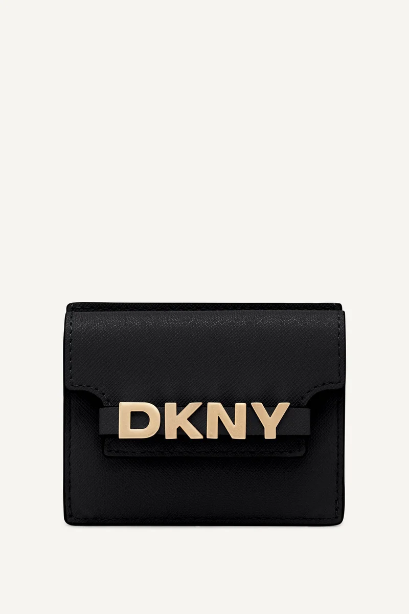 د ك ن ي Avril Cardcase