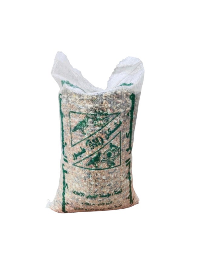 5 kg of food for rose-ringed parakeets and cockatiels