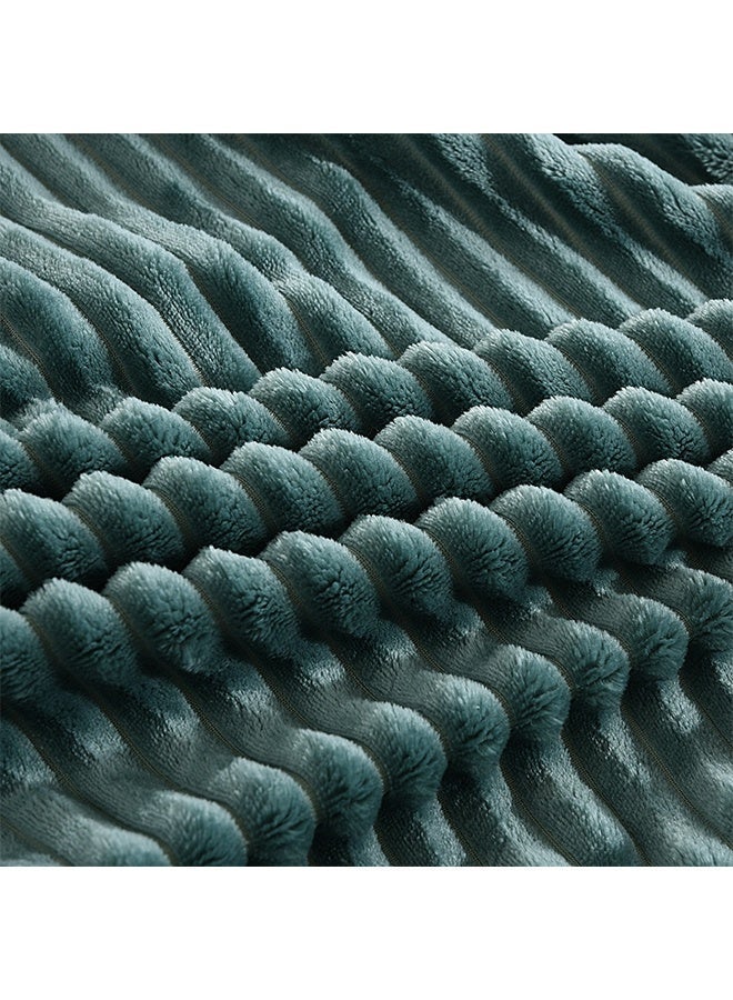 Bed Throw Plush Blanket for Couch Fluffy Soft Cozy Blanket Lightweight Perfect for Bed, Sofa, Camping, Travel （150*200CM） - Image 5