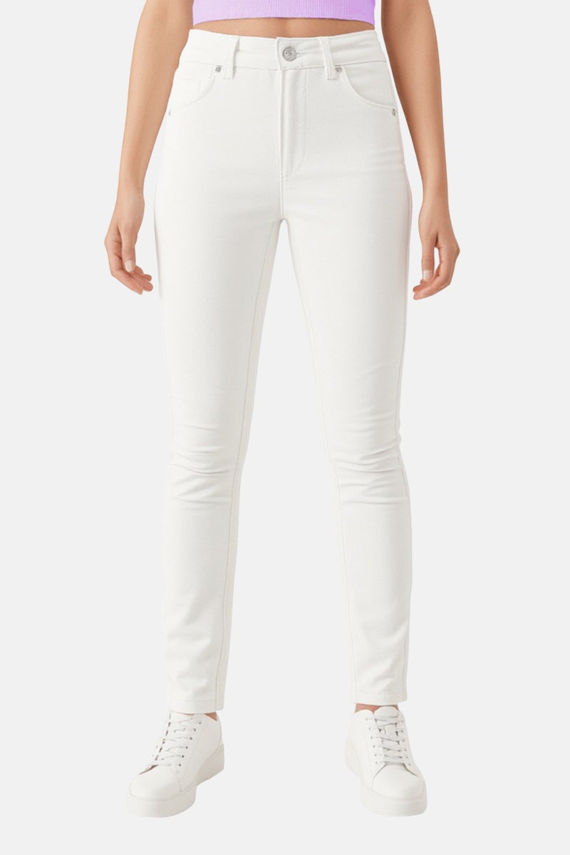 Bershka جينز نسائي ضيق جداً بلون سادة قابل للتمدد، أبيض فاتح - Image 1