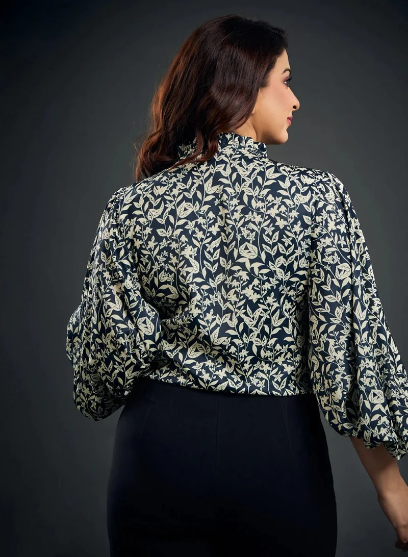 Zigzag Front Tie Balloon Sleeve Printed Satin Top
