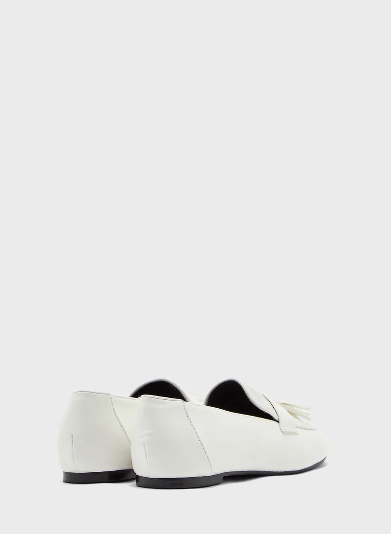 ELLA Weaved Round Toe Tassel Loafer