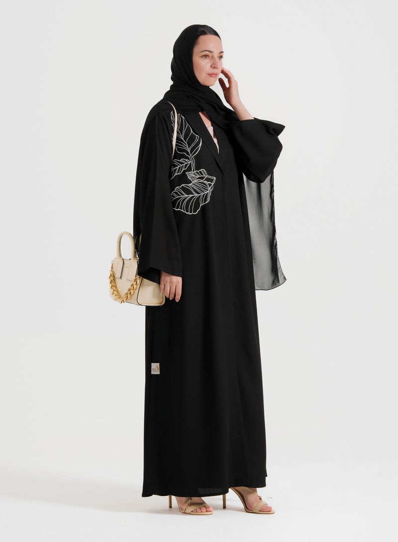 روزيت عباية عباية مزخرفة مع تطريز فضية على الياقة وأكمام واسعة - Image 1