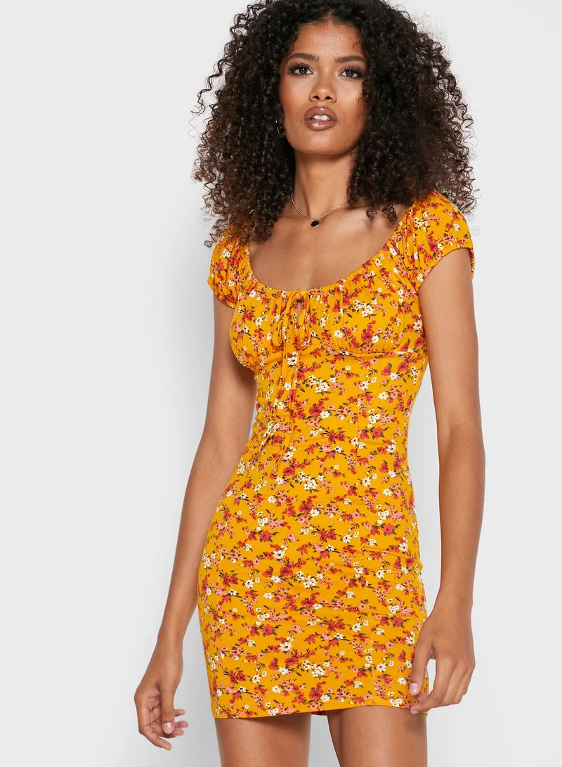 open lace back dress Ecosunny Women's Apricot Floral Smocked Square Neck Puff Sleeve Dress  Causal Long Sleeve Ruffle Mini Dress at Amazon Women's Clothing store main image 0