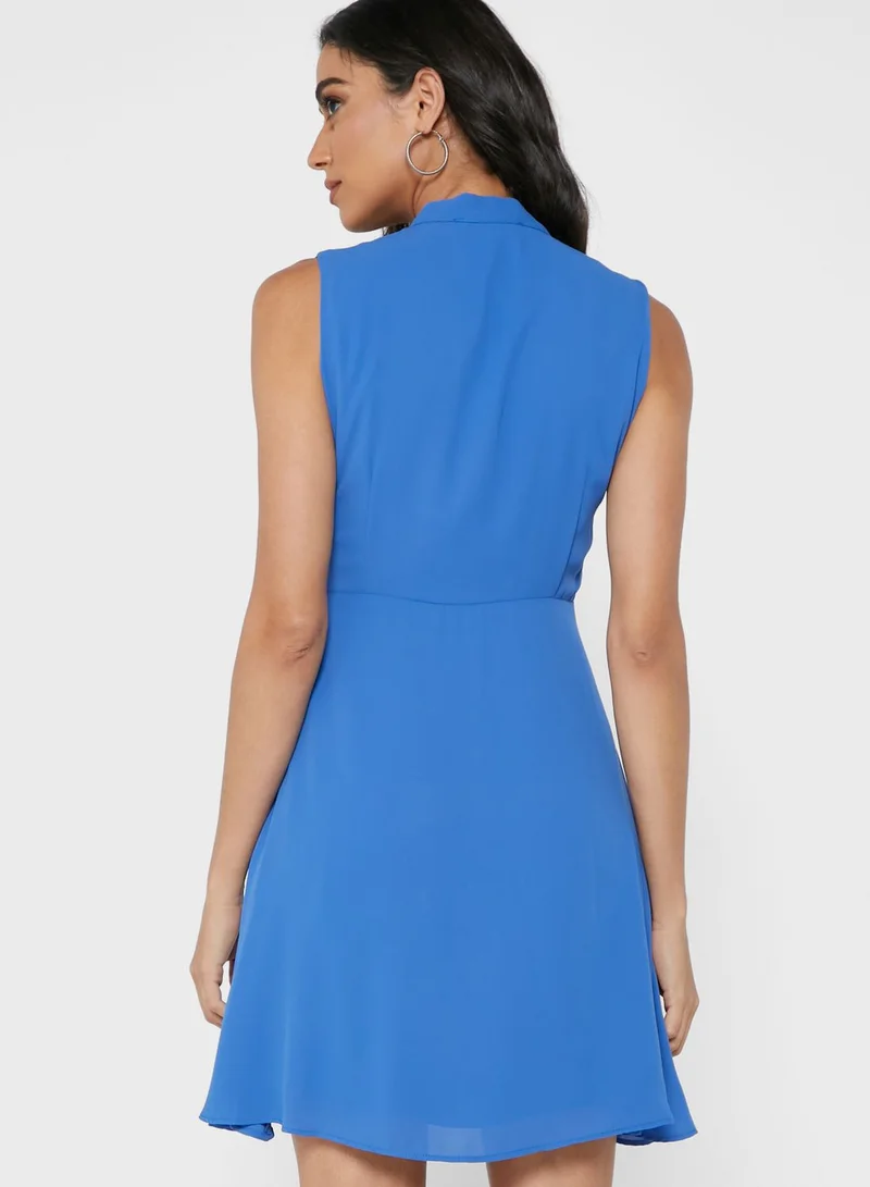 اي دي ال فستان بكسرات