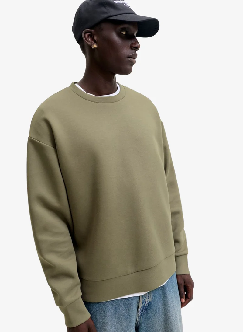 JACK & JONES  Solid Crew Neck Regular Fit Sweatshirt for Men | Best Price UAE