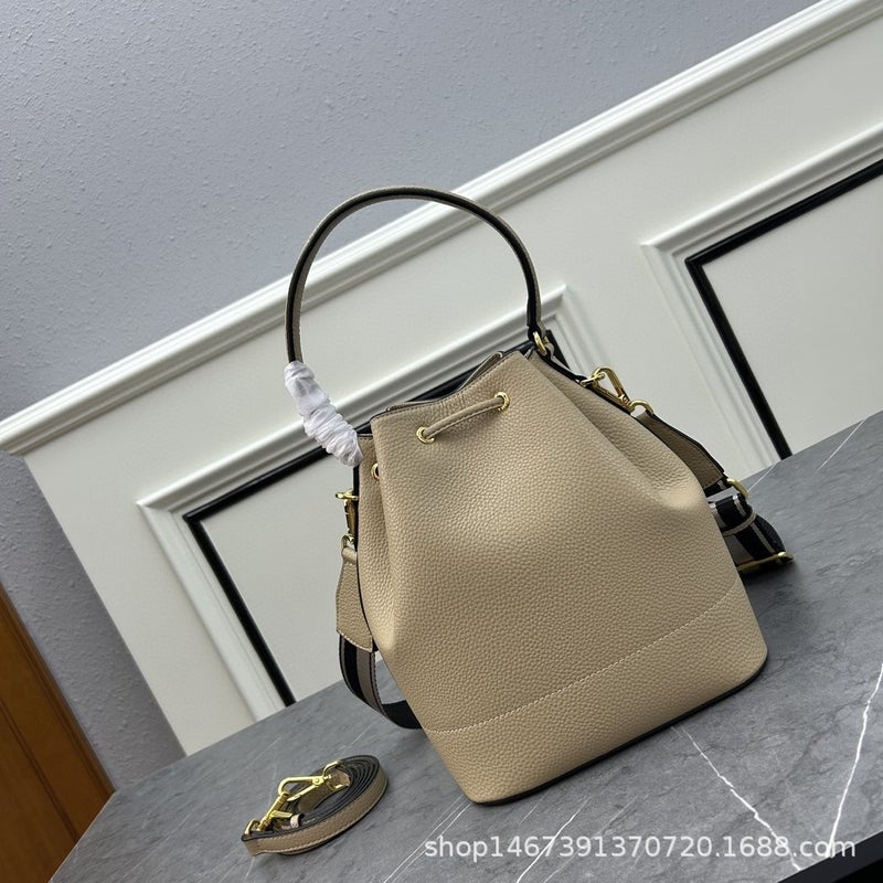 Genuine Leather Women'S Bag Old Flower Cattle Bag Bucket Bag French Stick Bag Hand Shoulder Bag Messenger Bag Waist Bag Pillow Bag - Image 4