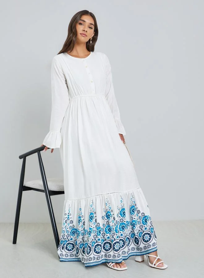 ستايلي فستان طويل بتصميم مريح وطبعة زهور أوف وايت