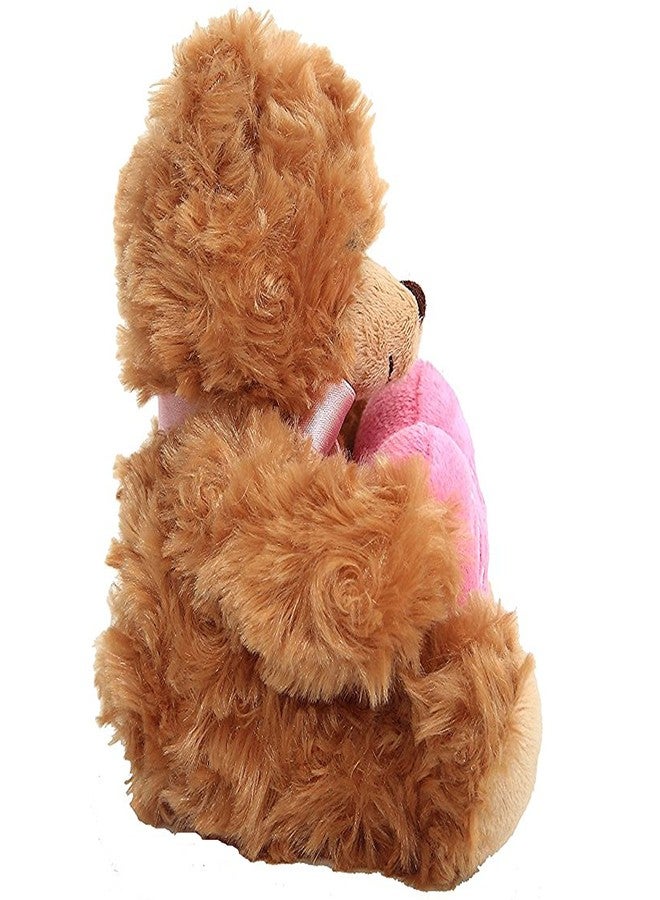 Plushland دب موكا من بلوشلاند، يحمل قلبًا مطبوعًا عليه رسالة عيد أم سعيد باللون الوردي (موكا) - Image 3