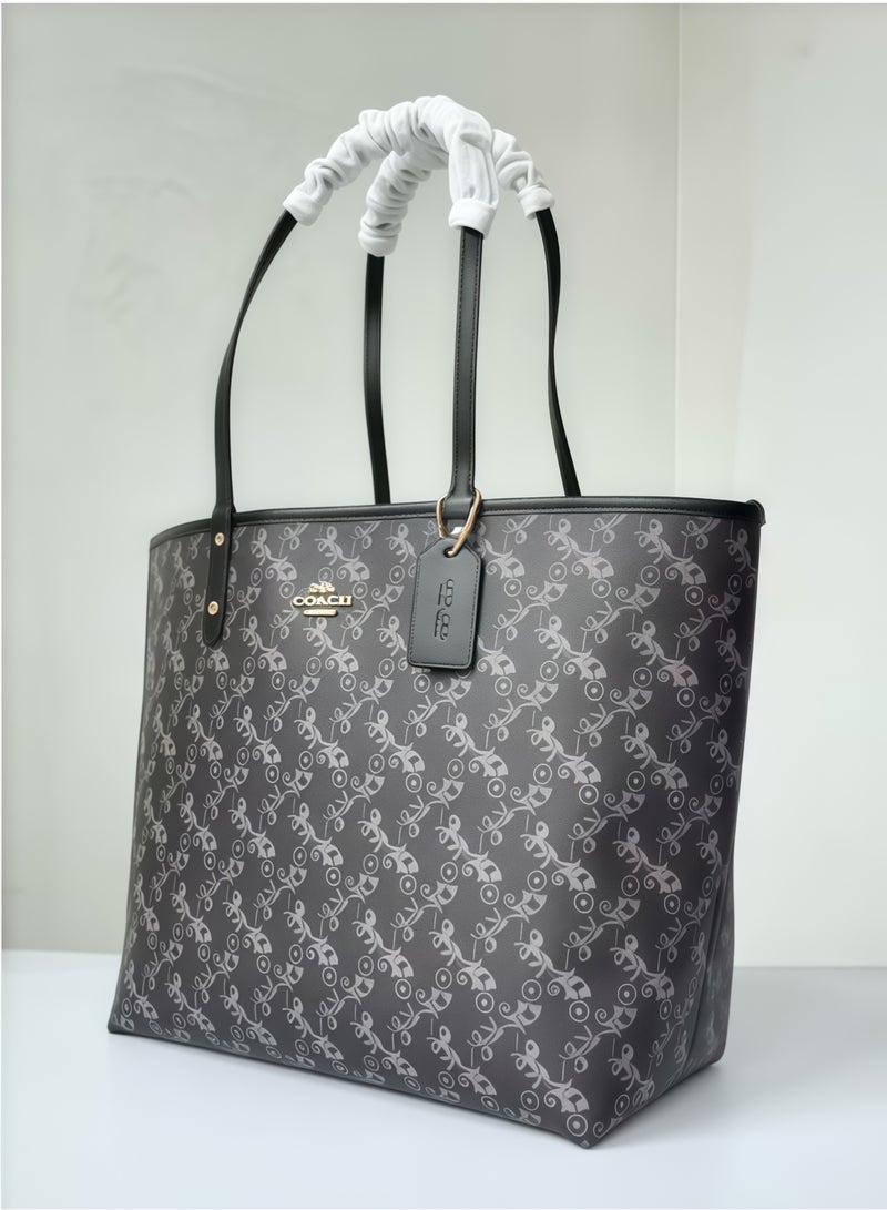 كوتش اوت ليت حقائب كوتش أوتليتحقيبة يد كوتش سيتي توت من القماش المميز - موضة نسائية متعددة الاستخدامات، بسعة كبيرة، حجم كبير، حقيبة يمكن حملها باليد أو على الكتف - Image 3