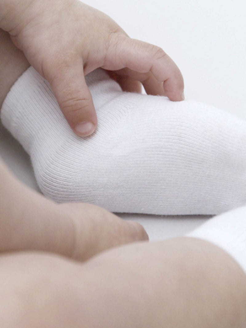 Gerber Gerber Baby 6-Pair Sock, White, 0-3 Months  - Image 2