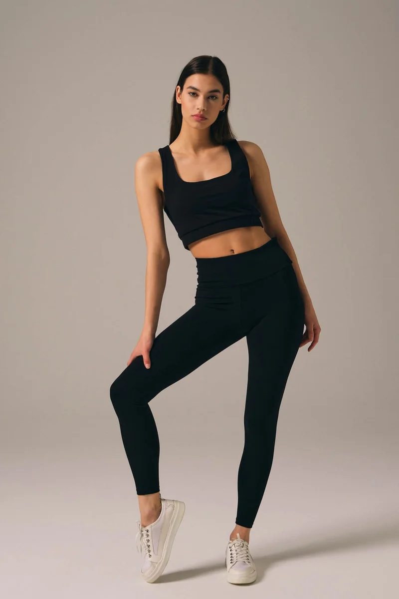 Hays Women's Slimming Long Waist Leggings