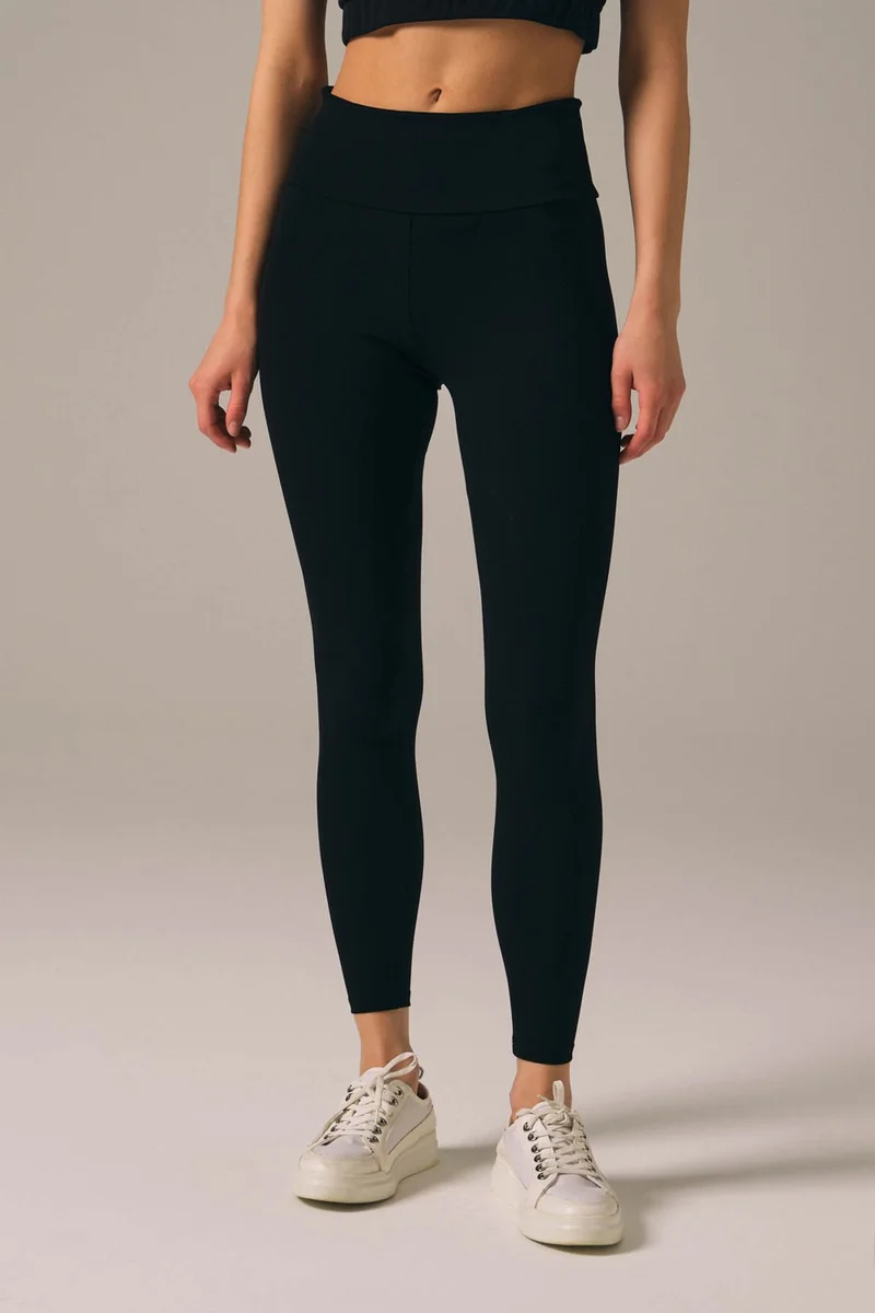 Hays Women's Slimming Long Waist Leggings