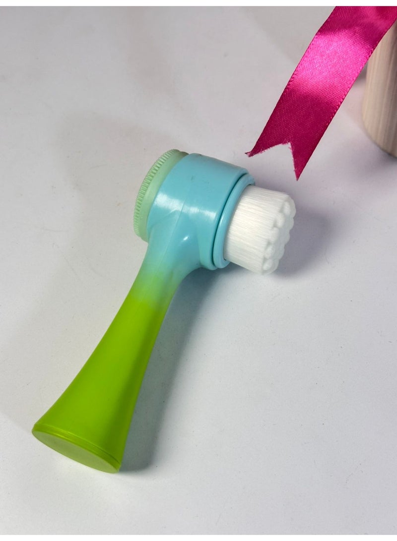 Brush Double-Sided Silicone Fan Brush with Nylon and Synthetic Hair for Effective Face Cleaning MAY VARY COLOR - Image 1