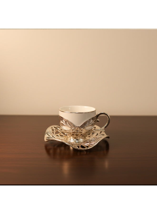 أكار طقم قهوة تركية فاخر من فنجانين مع حوامل وصحون بالتراث العثماني الأنيق باللون الفضي – صناعة تركية - Image 3
