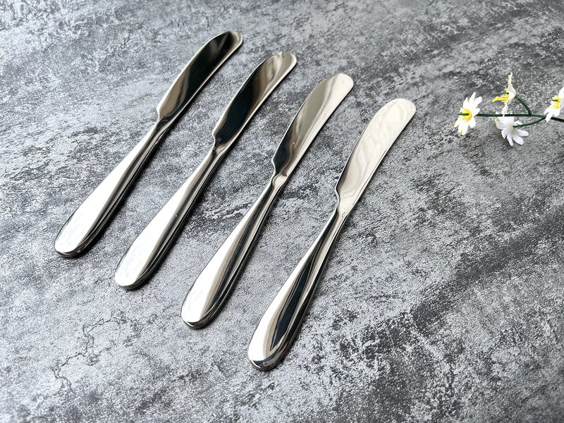 Pretihome 4 Pieces Set Butter knife, Pate Knife Cheese Spreader, Thick and Smooth Handle Food Safety Material Stainless Steel 18/10 SUS 304# for Home Restaurant Party breakfast (Mirror)  - Image 3
