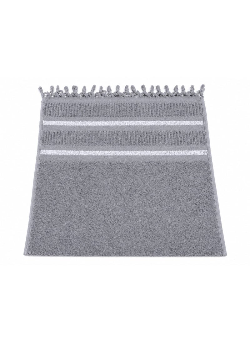 Ultra-soft, highly absorbent cotton towel (55 x 105 cm) - Image 1