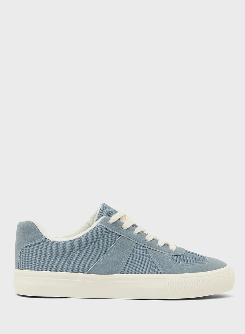 Seventy Five Casual Sneakers