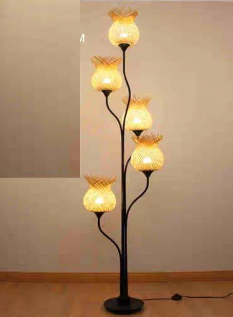 ICTC floor lamp