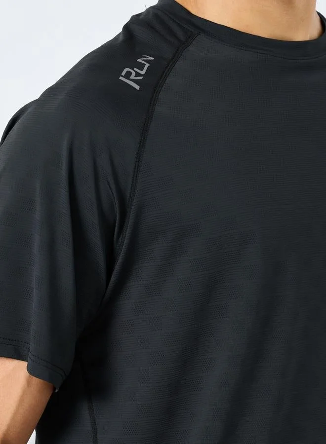 Styli Active black Regular Fit Shoulder Print Detail Active T-Shirt for Men | Best Price UAE