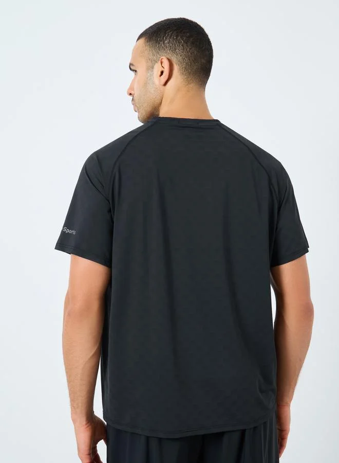 Styli Active black Regular Fit Shoulder Print Detail Active T-Shirt for Men | Best Price UAE