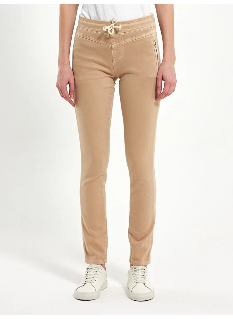 إل تي بي Brown Trousers