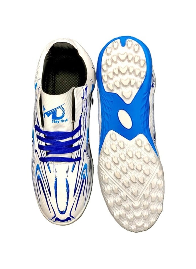 MD Stay Fit® Speed Force is the newest and newest model of football boots that give you comfort, speed and outstanding performance in gameplay Tartan-Astars with a cool gift bag size 43