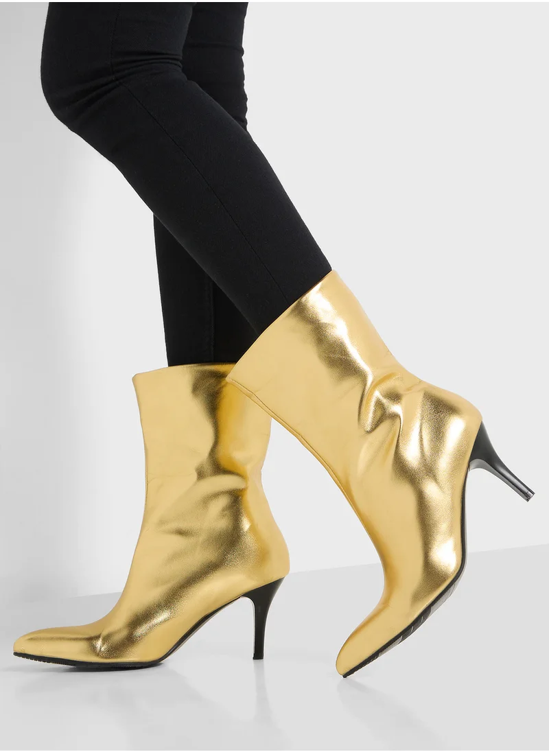 Ginger Metallic Pointy Toe Mid Heel Ankle Boot