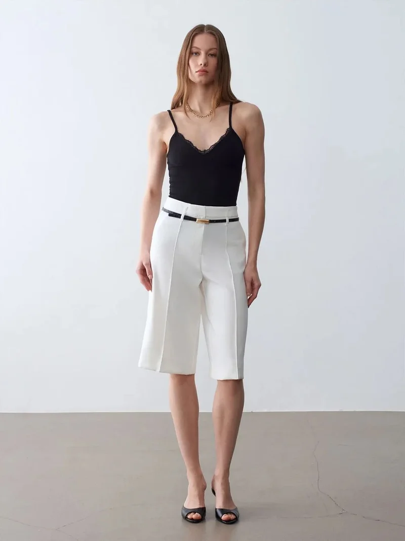 ديلفين Dilvin High-waist Wide-leg Crepe Shorts With Belt