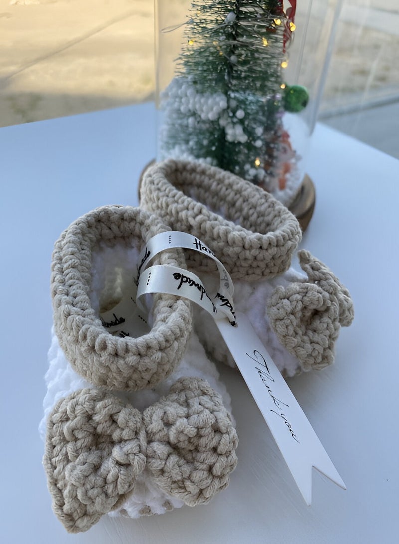 Braidise Creations Braided Baby Booties White and brown with bow 4 inch sole for new born, 2 to 6 months baby feet - Image 3