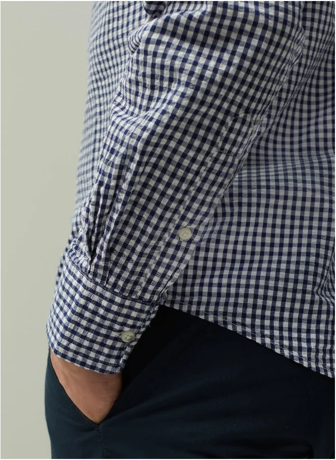 او في اس PIOMBO regular-fit seersucker shirt