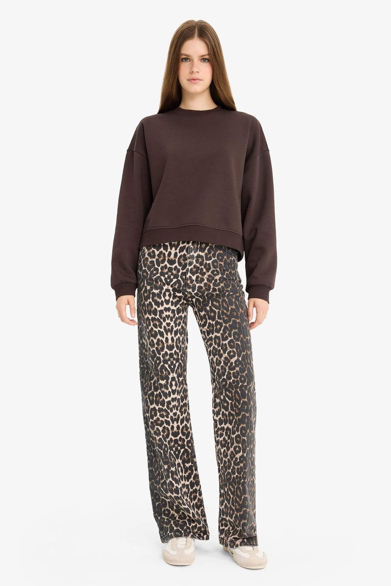 DeFacto Regular Fit Crew Neck Thick Sweatshirt - Image 2