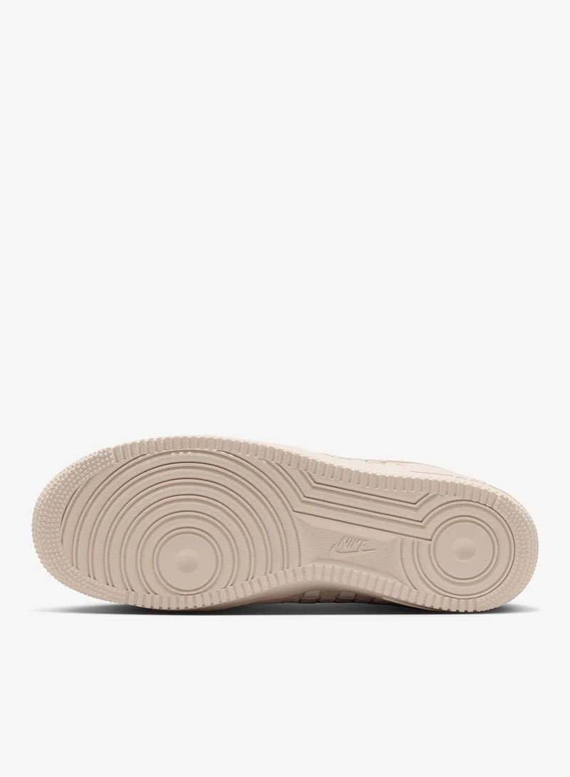 Nike SANDDRIFT/SANDDRIFT-PALE IVORY-SAIL-TEAM RED Air Force 1 Low Retro Prm Ess for Men | Best Price UAE