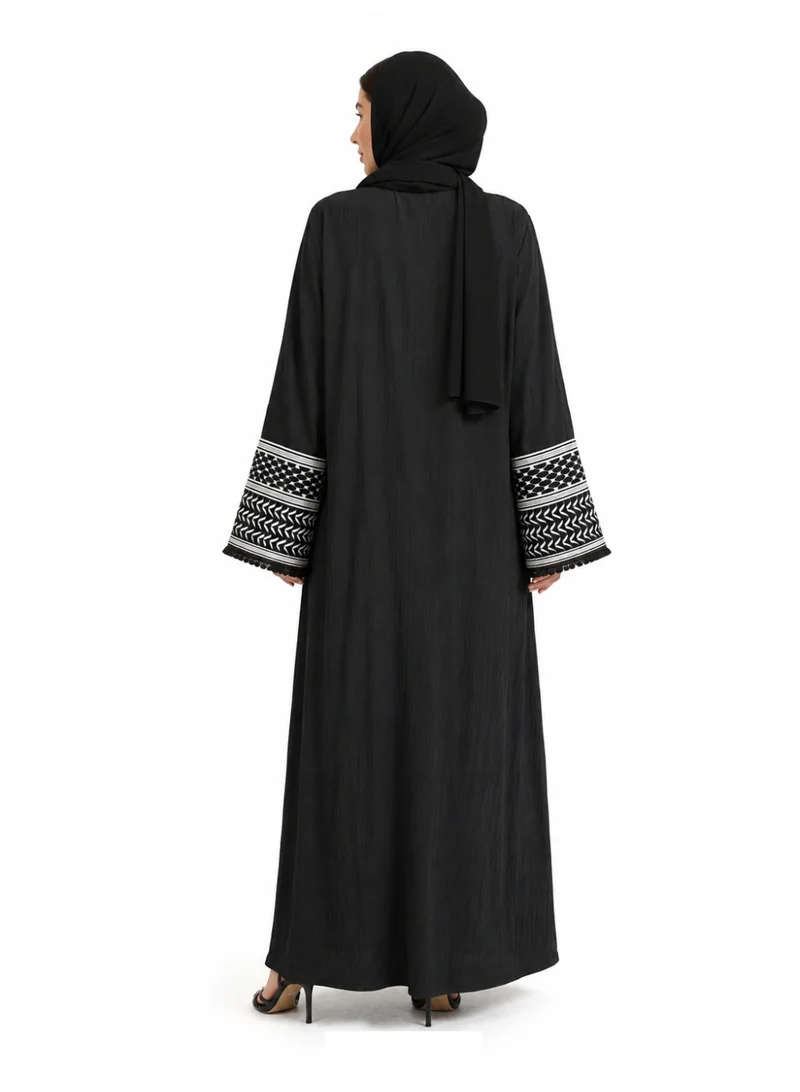 عباءات ريم Embroidered Sleeves Abaya with Matching Sheila