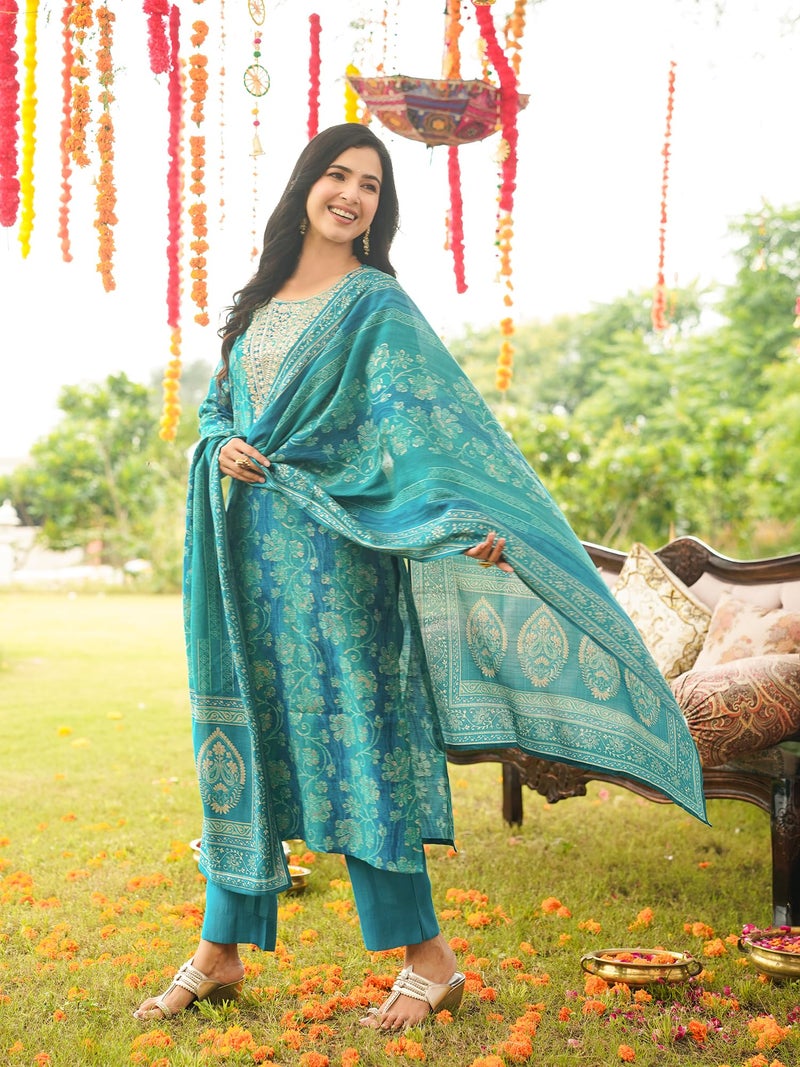 Vaamsi Women's Blue Viscose Rayon Embroidered Straight Solid Kurta Trousers With Dupatta Set | Fusion Straight Kurta Set For Women | Solid Salwar Suit For Women (PKSKD3057, L) - Image 3