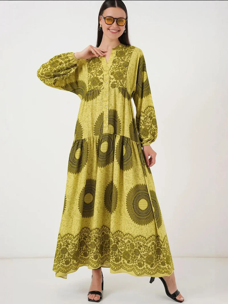 بيغ دارت فستان ماكسي بياقة على شكل حرف  بنقوش وزر إغلاق من