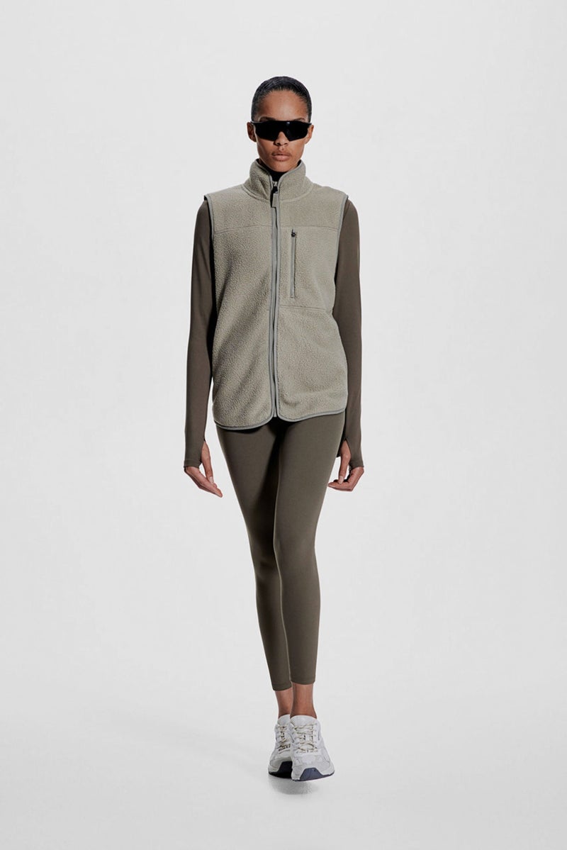 H&M Teddy Sports Gilet  - Image 2