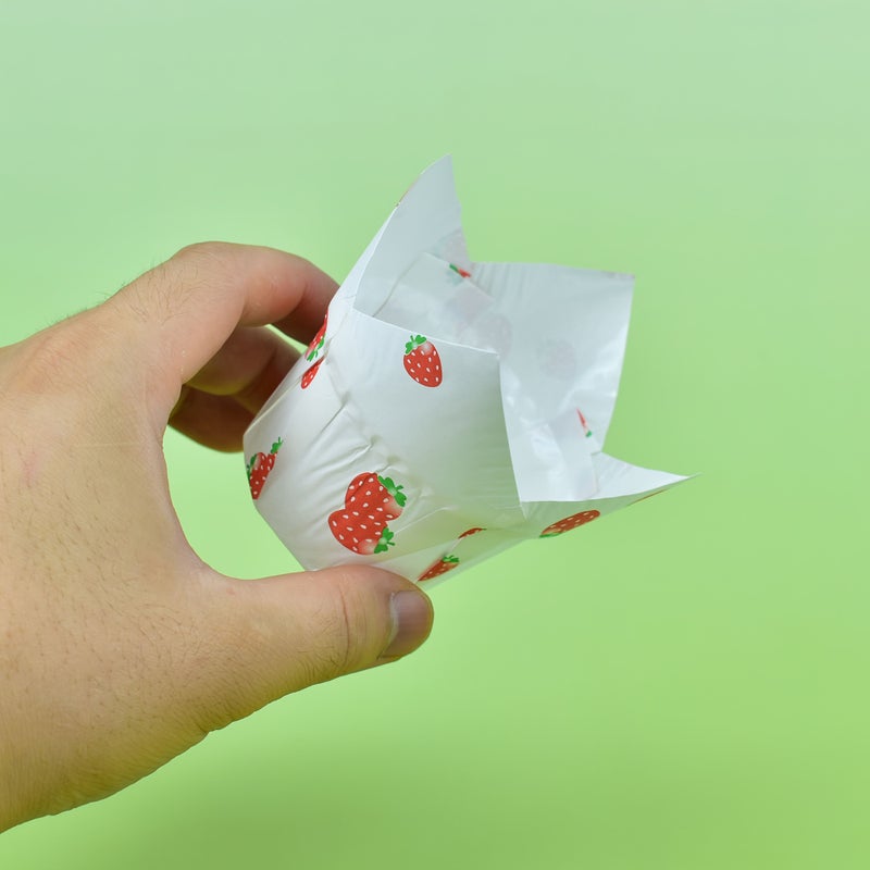 Strawberry Patterned Food Grade Cake Paper Cups 50pcs Rectangle - Image 5