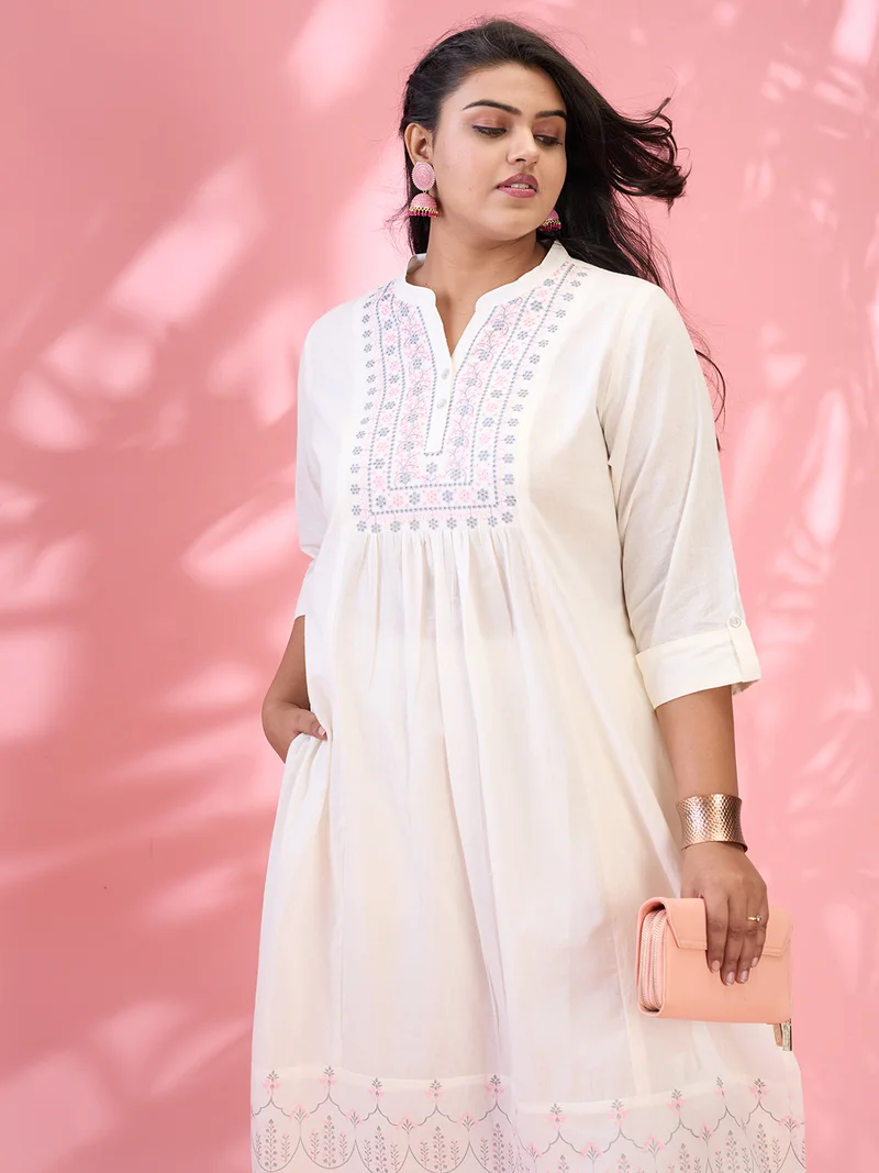 globus Gloplus Women Off White Embroidered Yoke Mandarin Collar Roll Up Sleeves Pleated Plus Size A-Line Kurta With Pants Set
