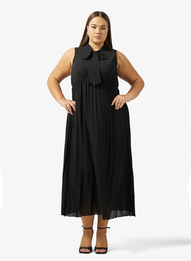 Ella Plus Sleevless Dress With Neck Tie Detail - Image 4