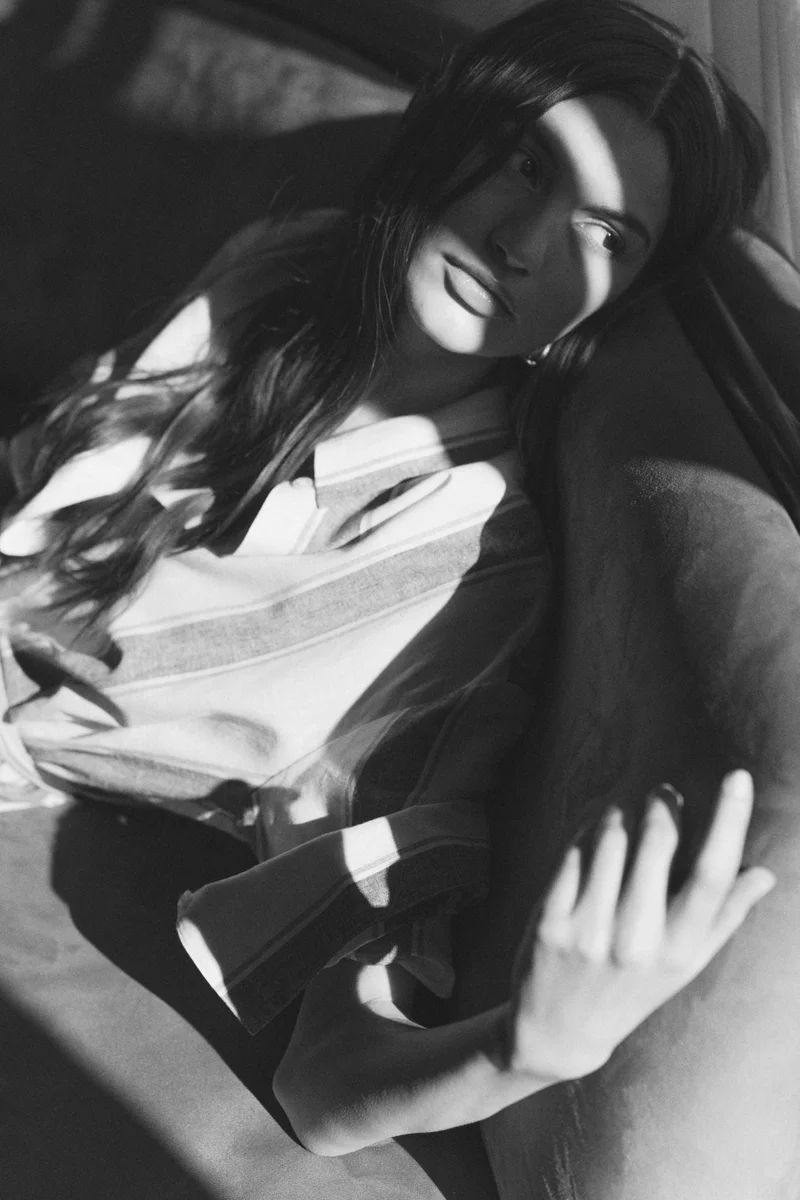 اتش اند ام فستان بتصميم قميص من مزيج الكتان