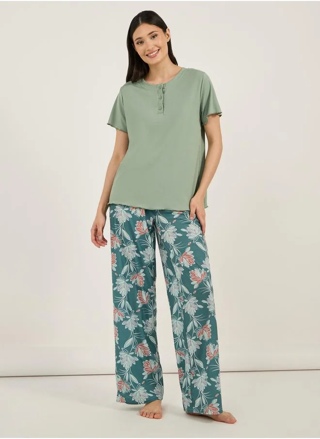 Styli Rib Placket T-Shirt & Floral Print Pyjama Set