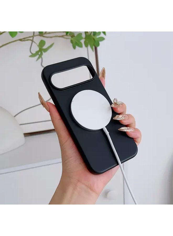 Dark Green Magnetic Shockproof TPU Phone Case For Google Pixel 9 Pro Minimalist Design - Image 2