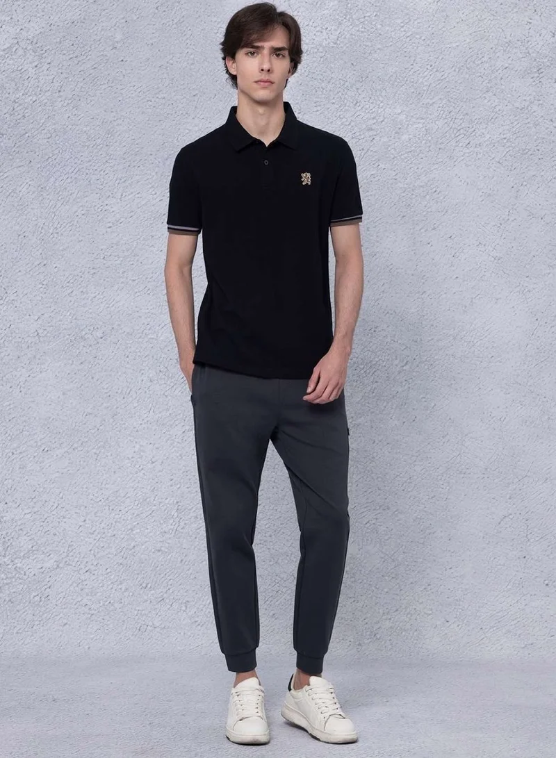 جيوردانو بولو رجالي أداء بياقة كلاسيكية مخططة وتفاصيل مطرزة