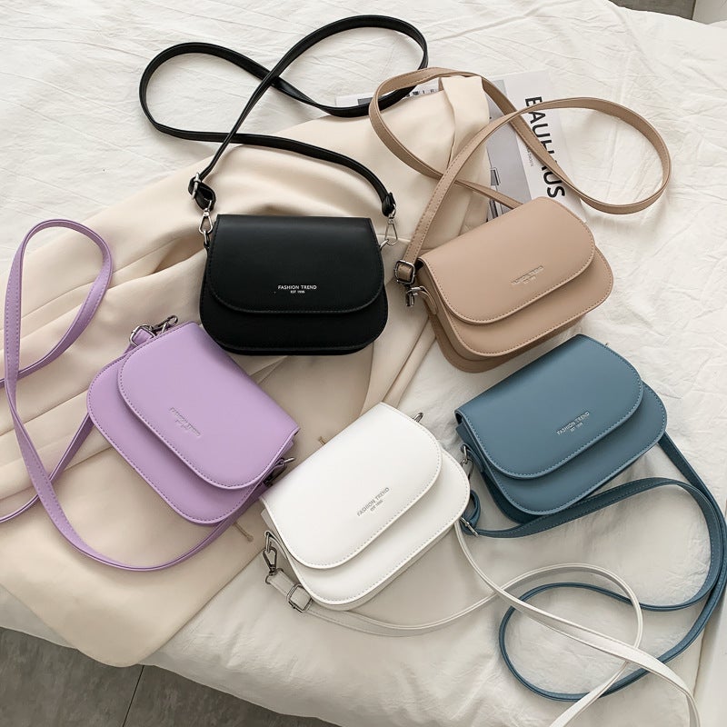 Women's Fashion Saddle Shoulder Bag - Image 1