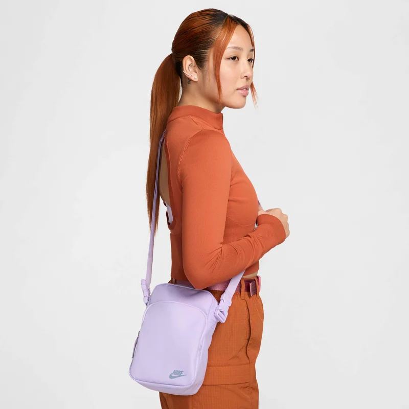 Nike Heritage Cross-Body Bag