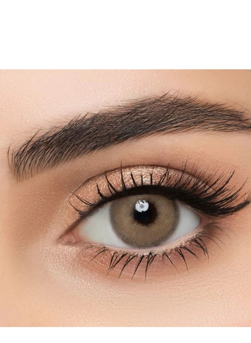 LensMe Enhance your look with the Cortado lens from the Lens Me collection. Natural and vibrant colors for a radiant look and charming eyes. It is soft and lightweight on the eyes, so you can wear it all day without feeling uncomfortable. It will add a beautiful and natural touch to your daily look. - Image 3
